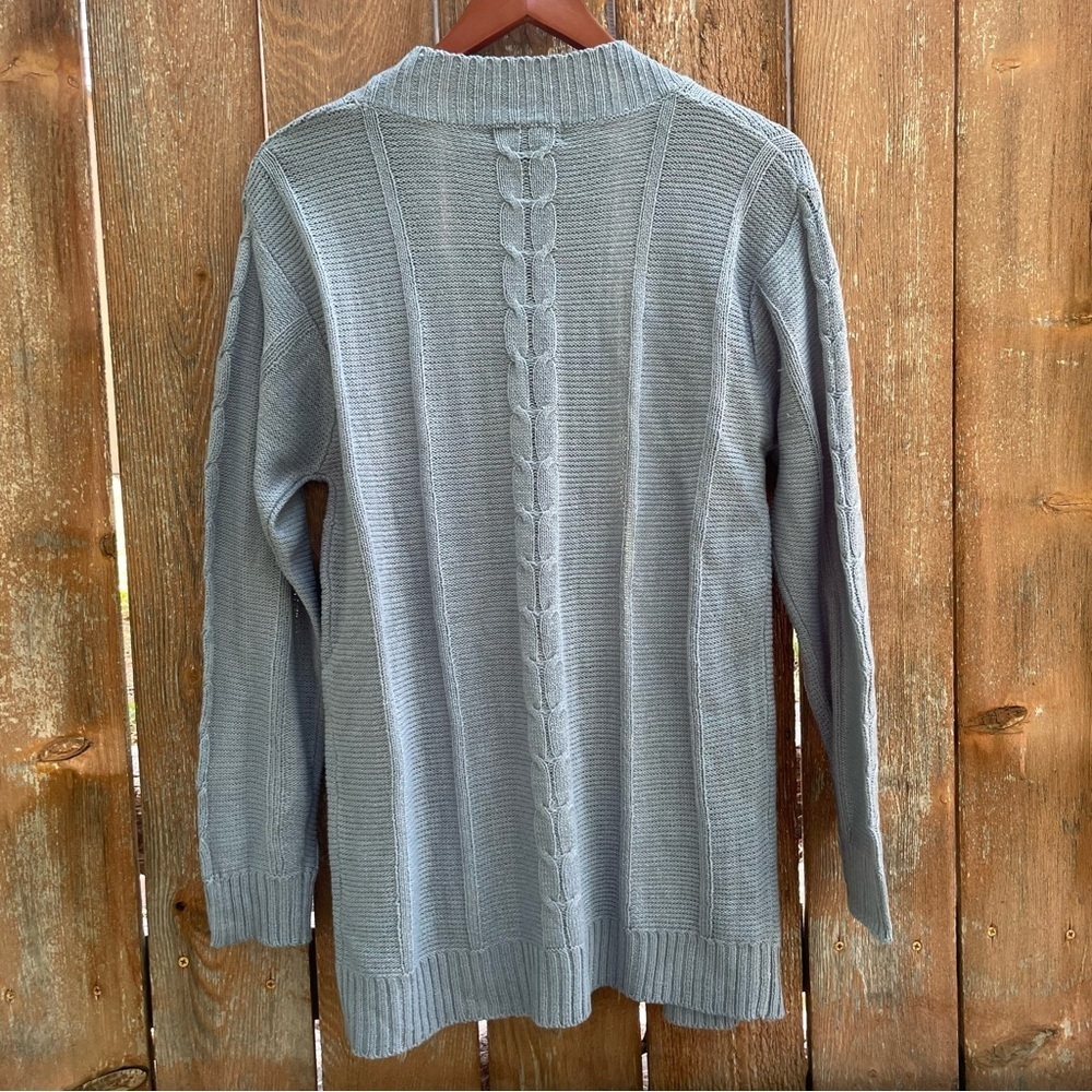 EVELYN TAYLOR Women’s Blue Knit Cardigan Sweater Size Medium - Picture 10 of 13